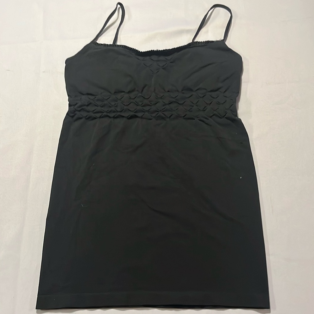 Laundry black tank
